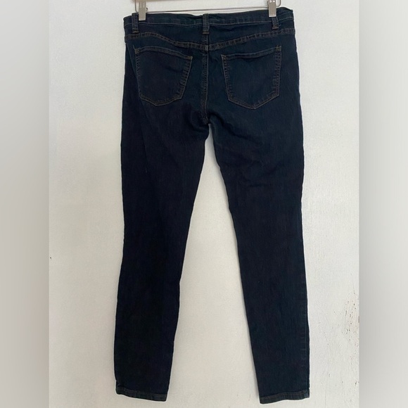 FOREVER 21 DARK WASH SKINNY JEANS SIZE 28 - Picture 3 of 3